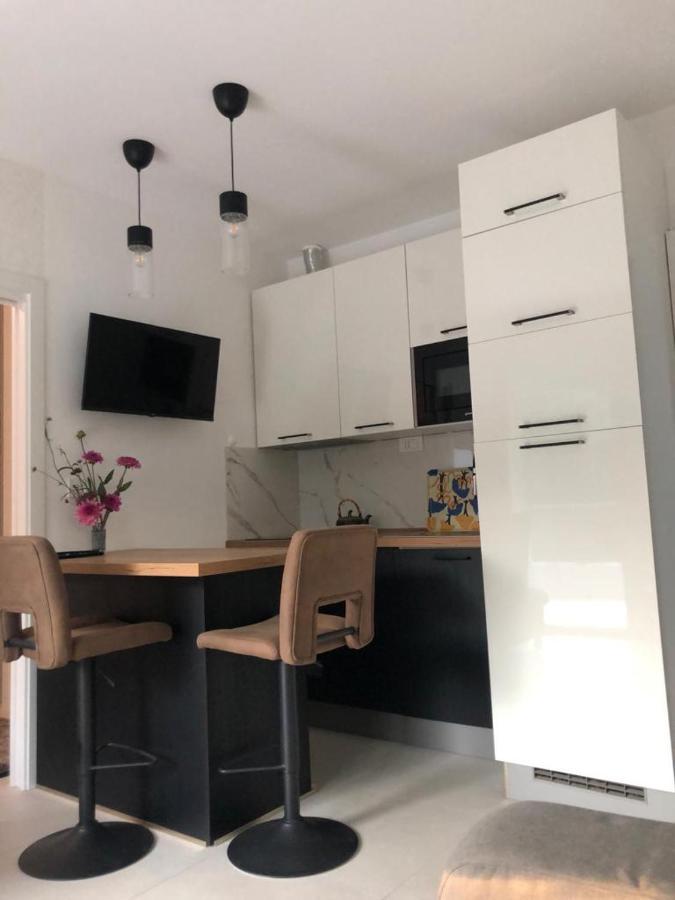 Apartment Lena ชิซิชี ภายนอก รูปภาพ